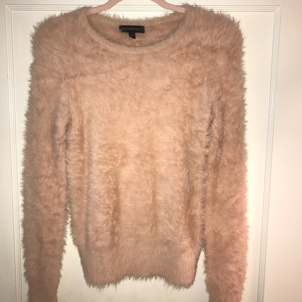Banana Republic nude fuzzy sweater size small